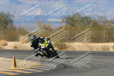 media/Jan-10-2025-CVMA Friday Practice (Fri) [[489e0da257]]/Group 4 and Trackday/Session 5 (Turn 7)/